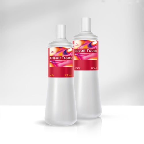 Émulsion Color Touch Wella 1000ml 4% 13 VOLUMES+